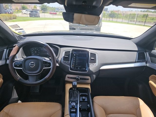 Used 2017 Volvo XC90 T6 Momentum w/ Vision Package AWD/4WD image 26