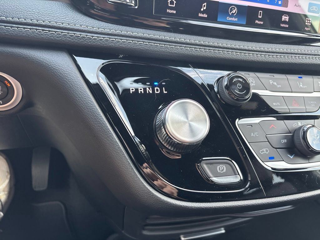 New 2027 Chrysler Pacifica Select FWD image 42