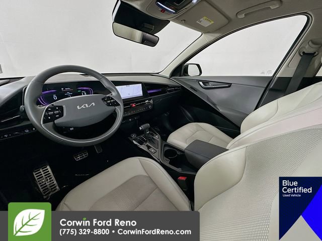 Used 2024 Kia Niro EX Touring image 27