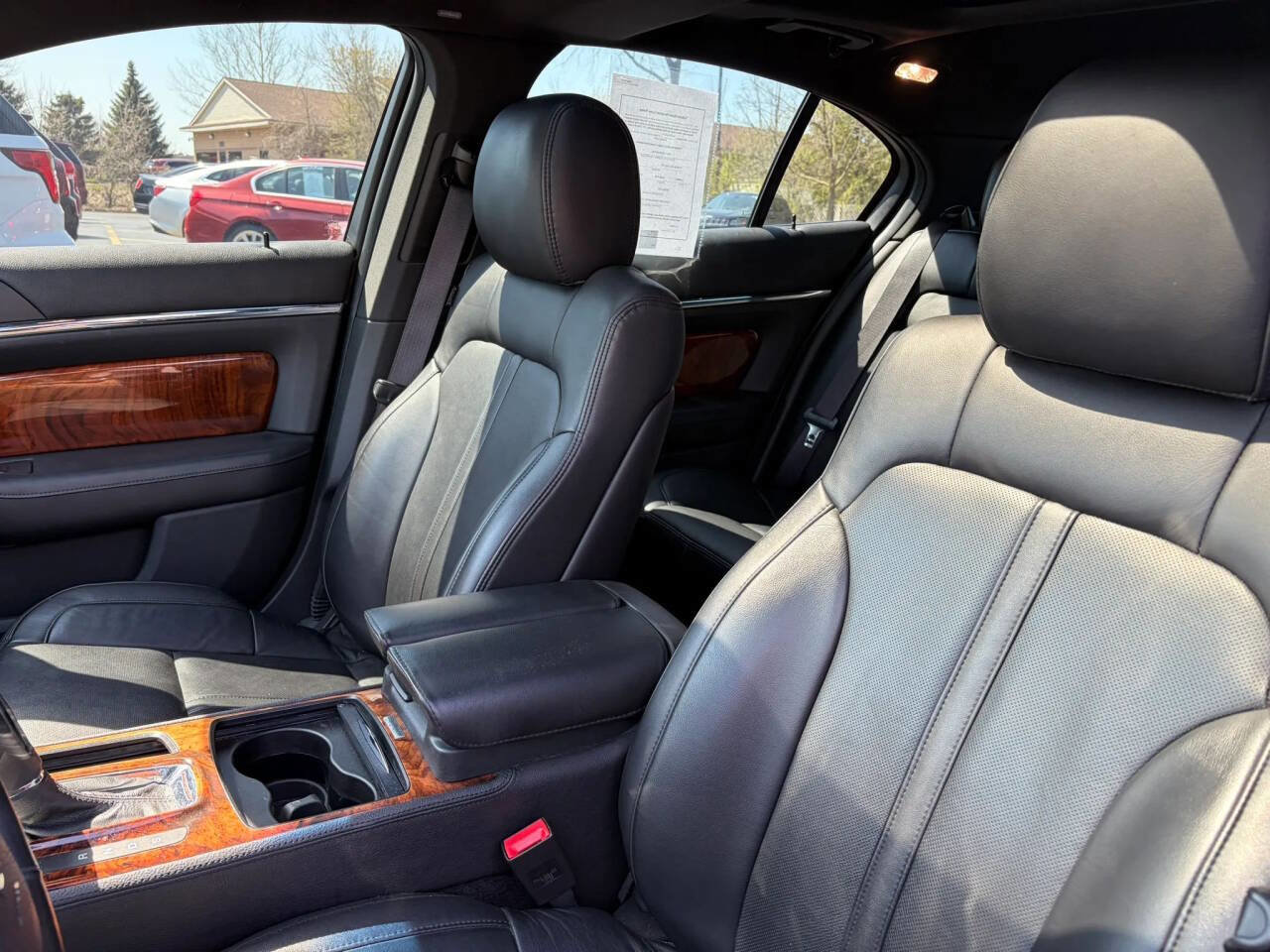 Used 2013 Lincoln MKS AWD image 9