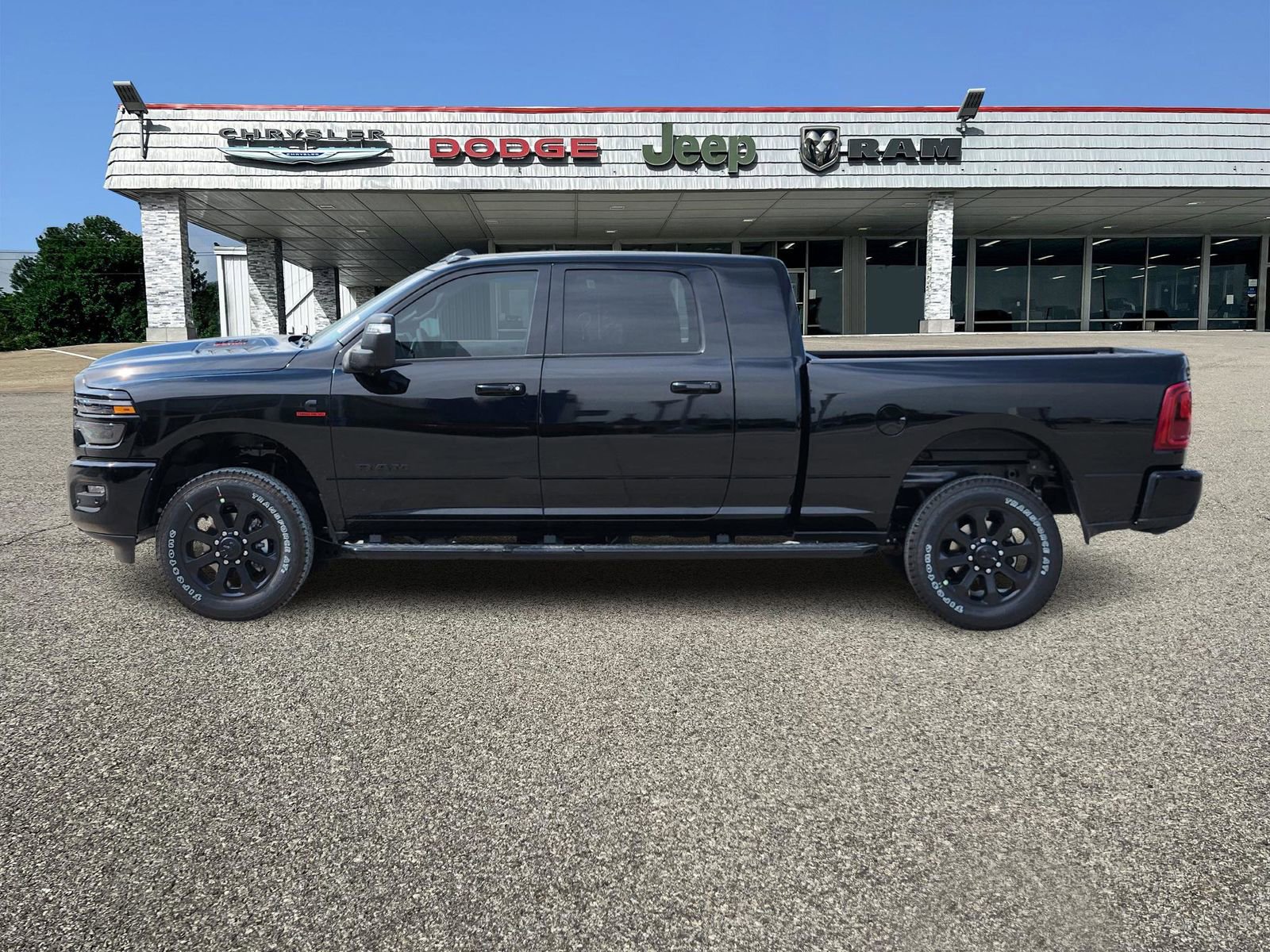 New 2026 RAM 2500 Laramie w/ Night Edition image 4