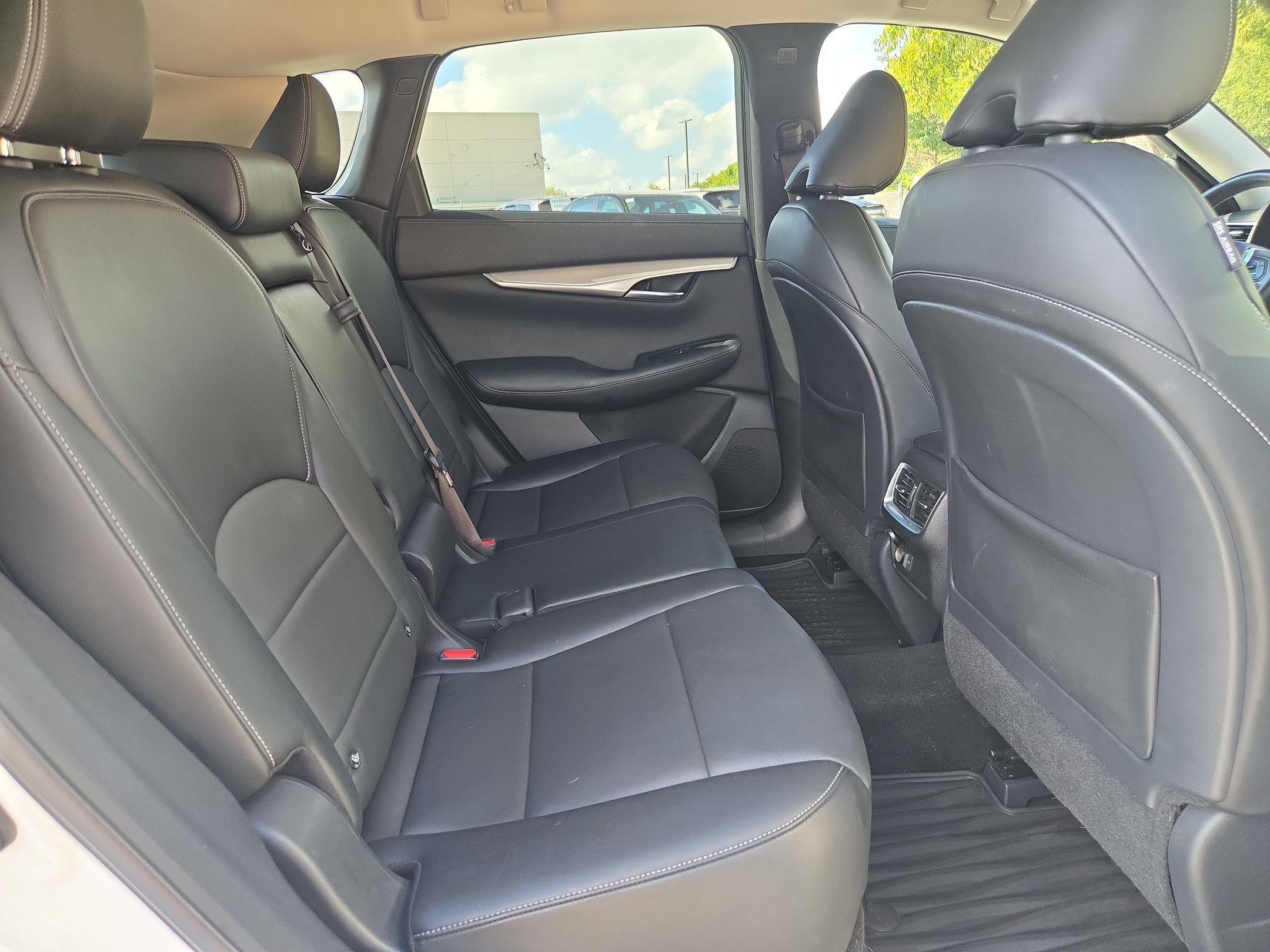 Used 2021 INFINITI QX50 Luxe AWD/4WD image 25