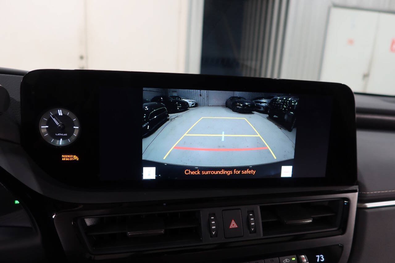 Used 2025 Lexus ES 300h F Sport w/ Accessory Package (Z2) FWD image 23
