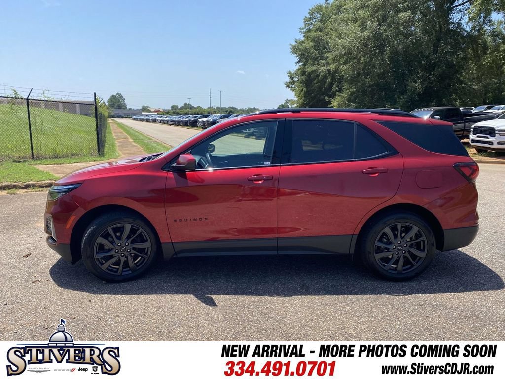 Used 2023 Chevrolet Equinox RS w/ LPO, Floor Liner Package FWD image 5