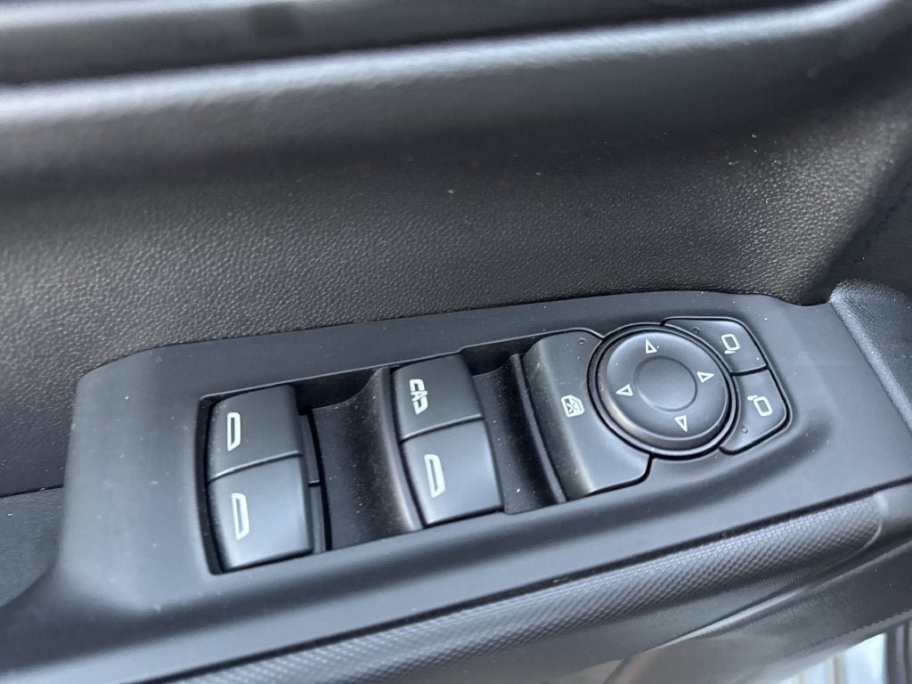 Used 2026 Chevrolet Silverado 1500 Custom w/ Turbomax Blackout Package AWD/4WD image 16