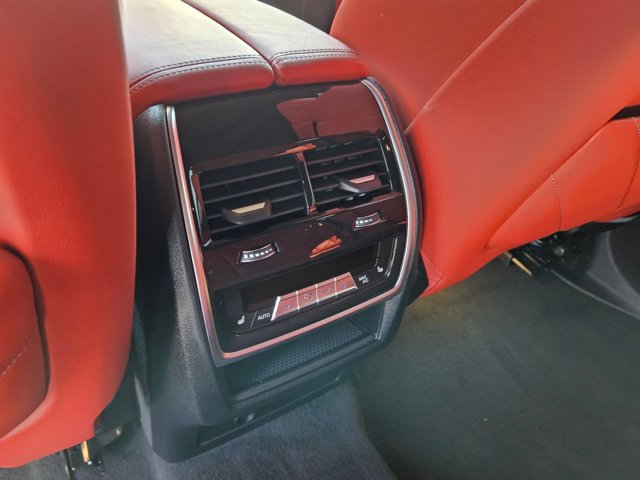 Used 2023 BMW XM AWD/4WD image 16