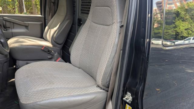 Used 2017 Chevrolet Express 2500 Work Van image 16