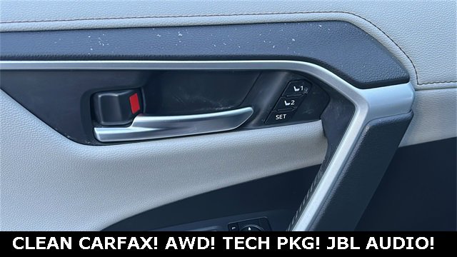 Used 2019 Toyota RAV4 Limited image 33