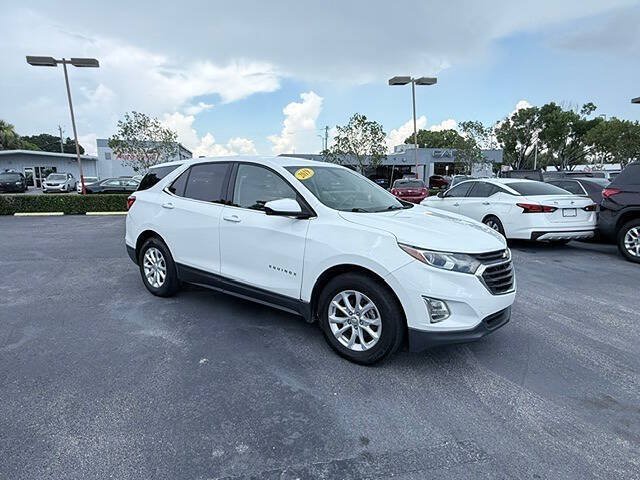Used 2019 Chevrolet Equinox LT FWD image 2