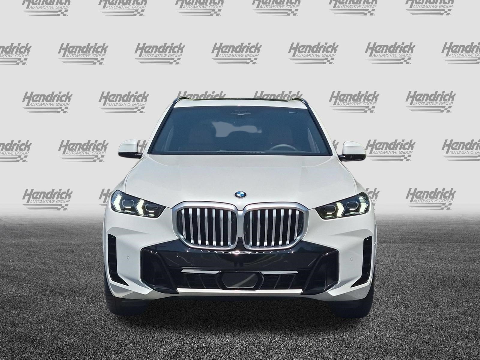 New 2026 BMW X5 xDrive40i w/ M Sport Package AWD/4WD image 3