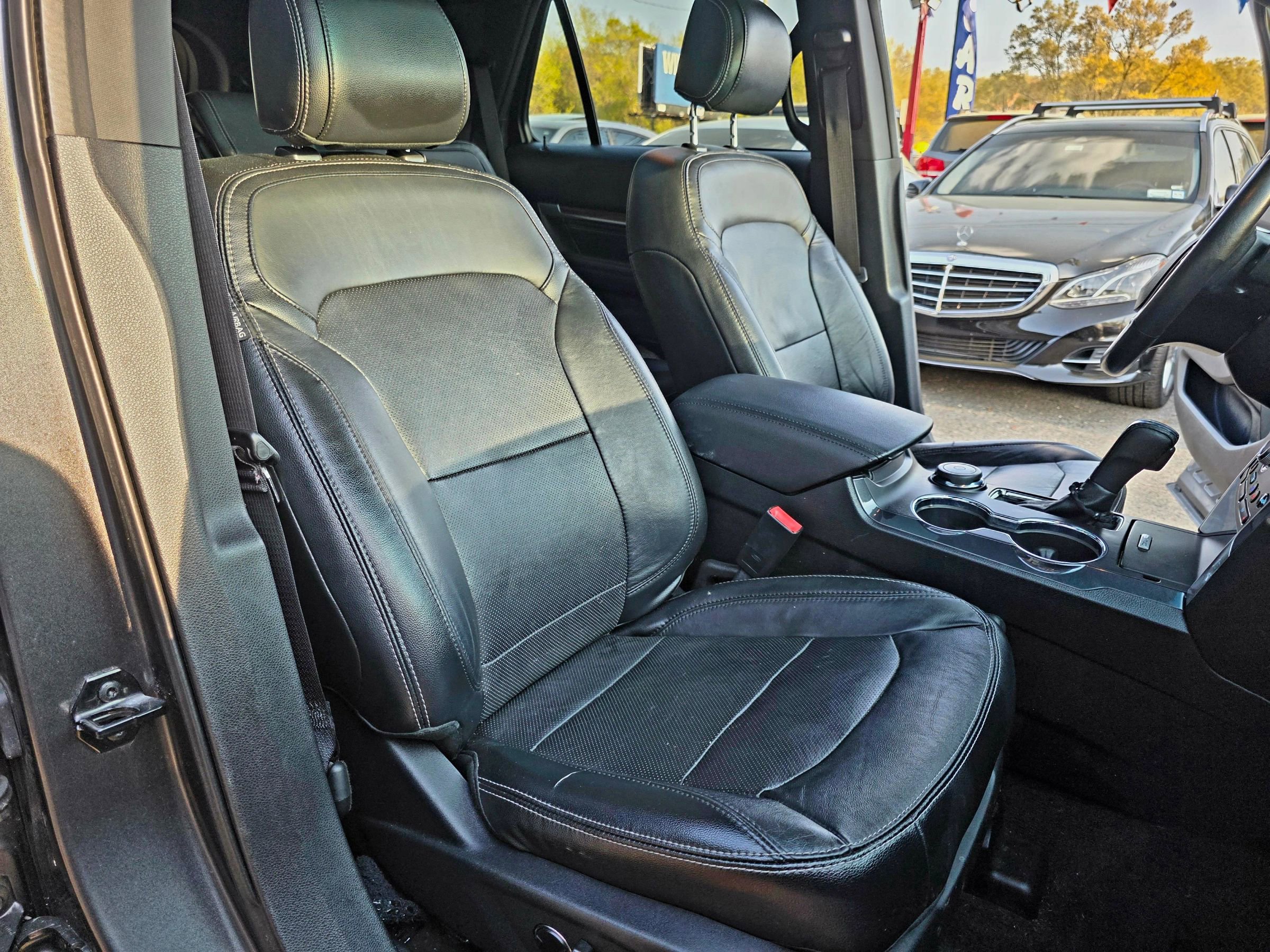 Used 2016 Ford Explorer Limited AWD/4WD image 16