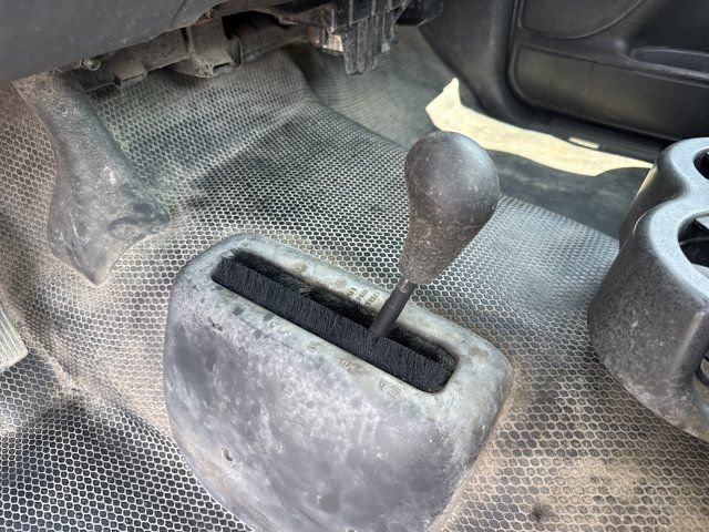 Used 2006 Chevrolet Silverado 3500 4x4 Regular Cab image 14