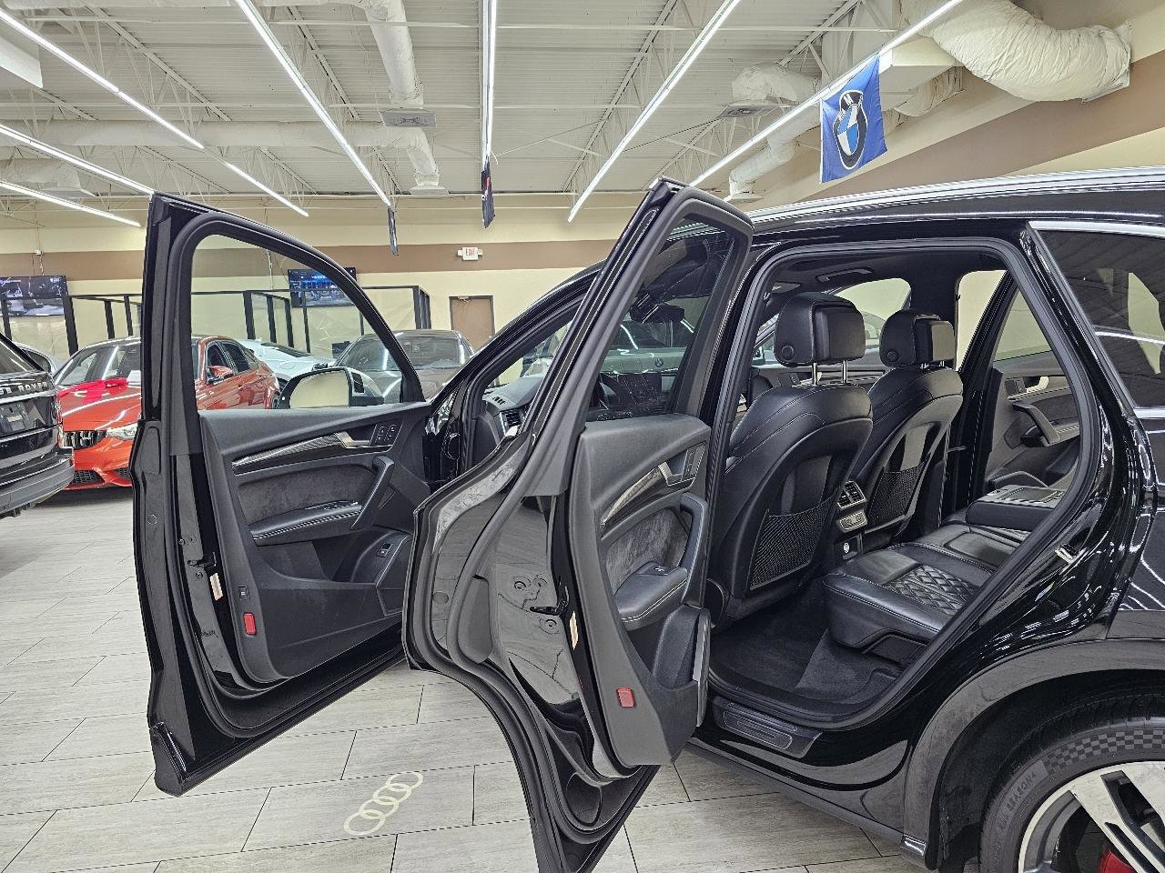 Used 2018 Audi SQ5 Premium Plus w/ S Sport Package image 16