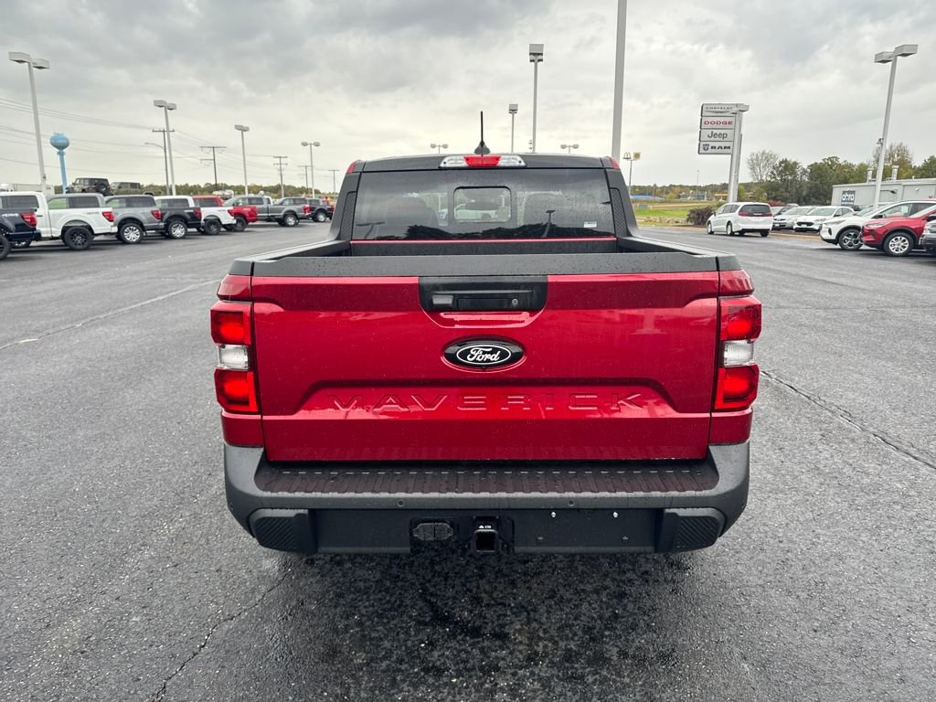 New 2025 Ford Maverick Lariat w/ Black Appearance Package image 4