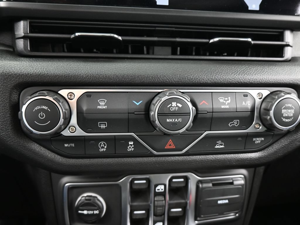 New 2026 Jeep Gladiator Sport AWD/4WD image 16