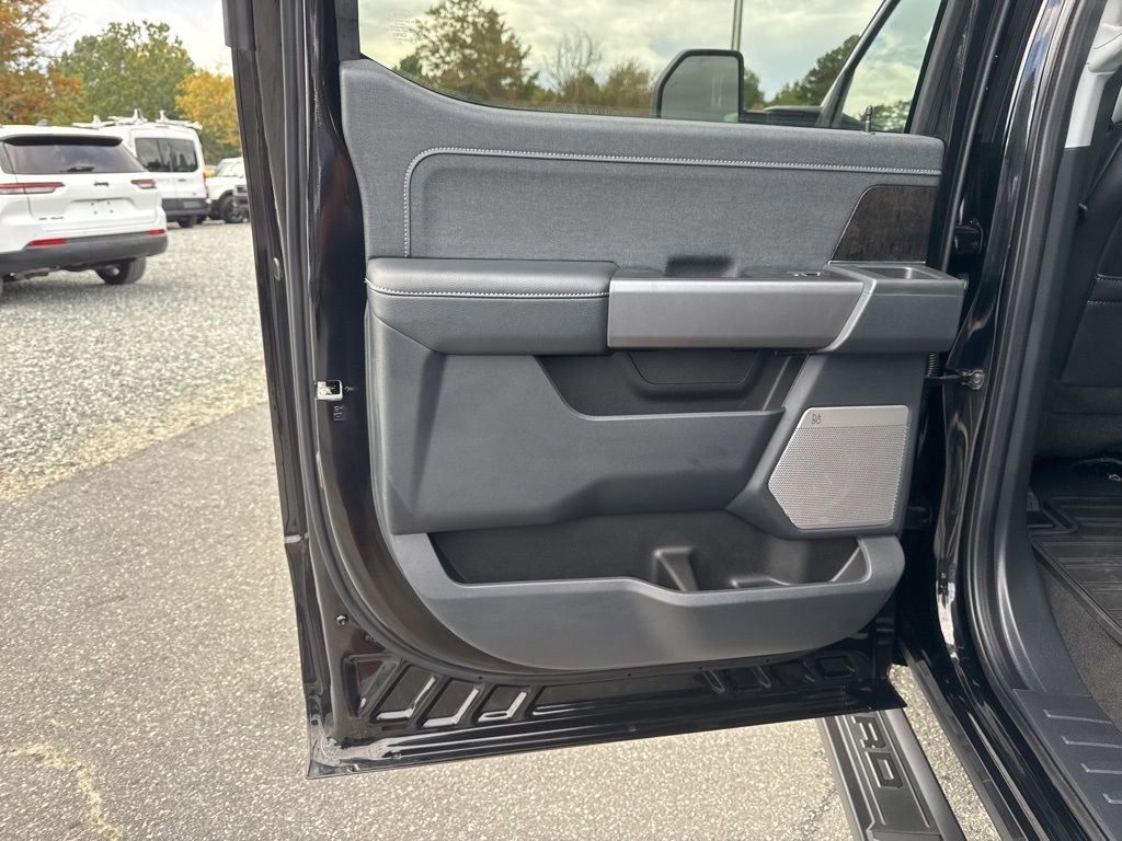 Used 2024 Ford F250 Lariat w/ Lariat Ultimate Package image 30