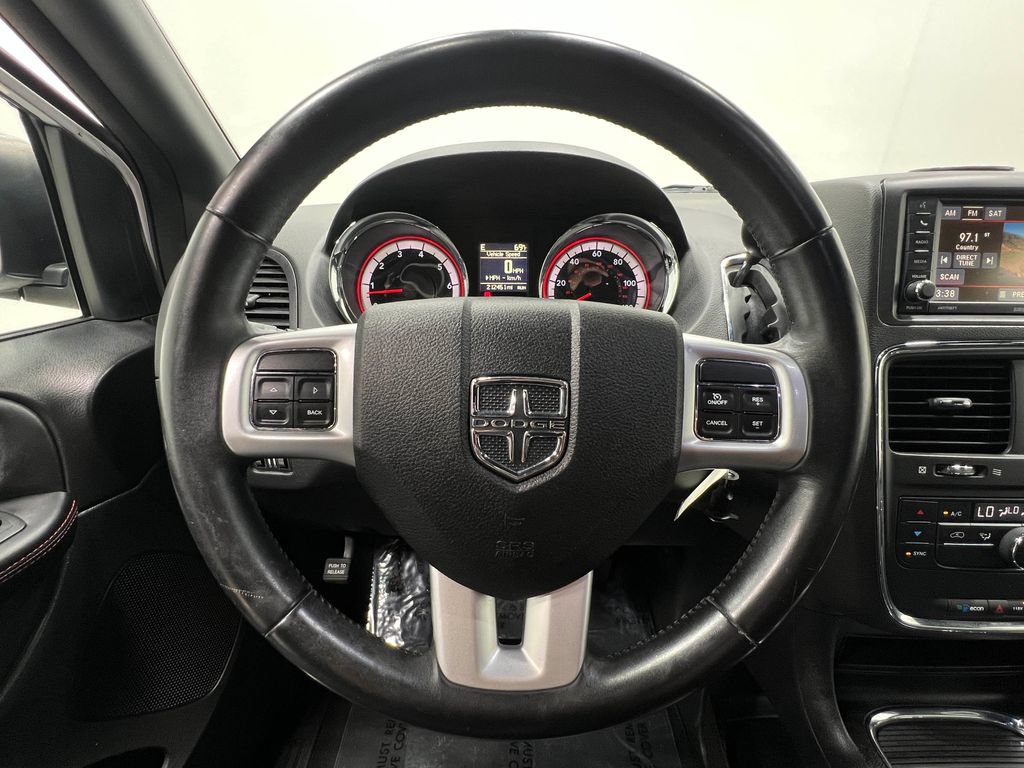 Used 2016 Dodge Grand Caravan R/T FWD image 21