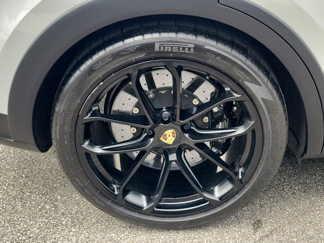 Certified 2025 Porsche Cayenne Turbo GT AWD/4WD image 13