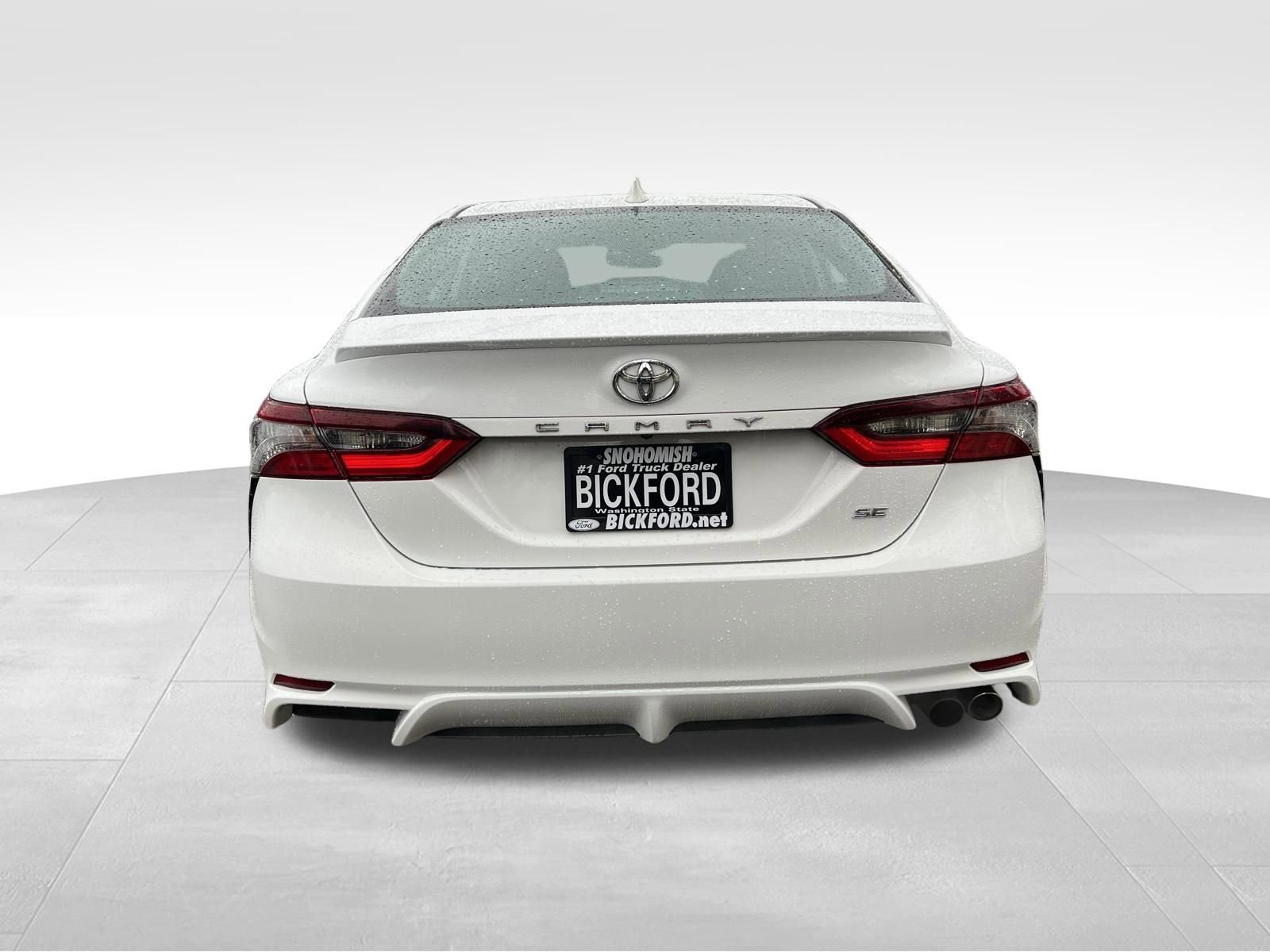 Used 2024 Toyota Camry SE FWD image 6