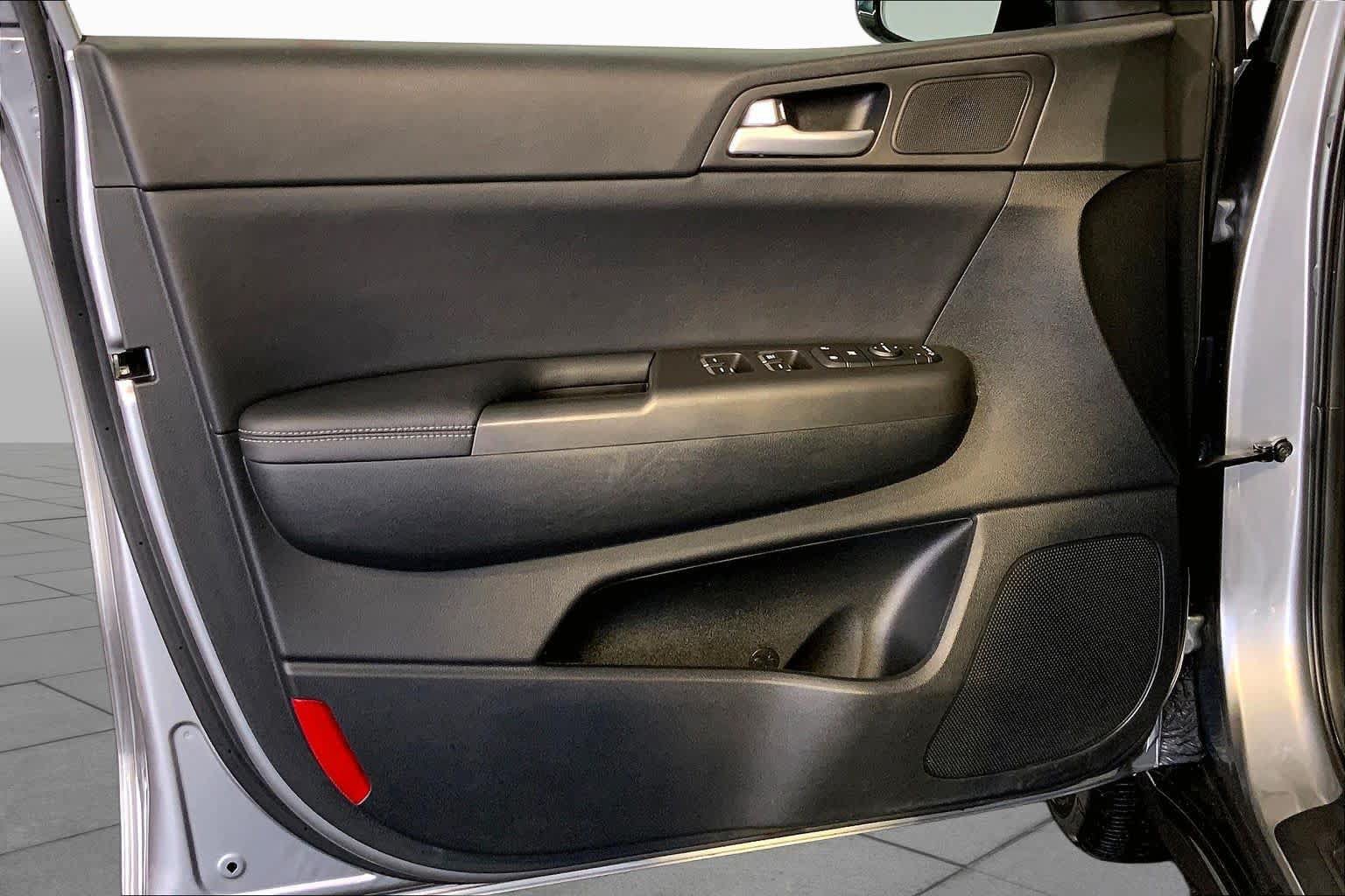 Used 2022 Kia Sportage Nightfall Edition AWD/4WD image 22
