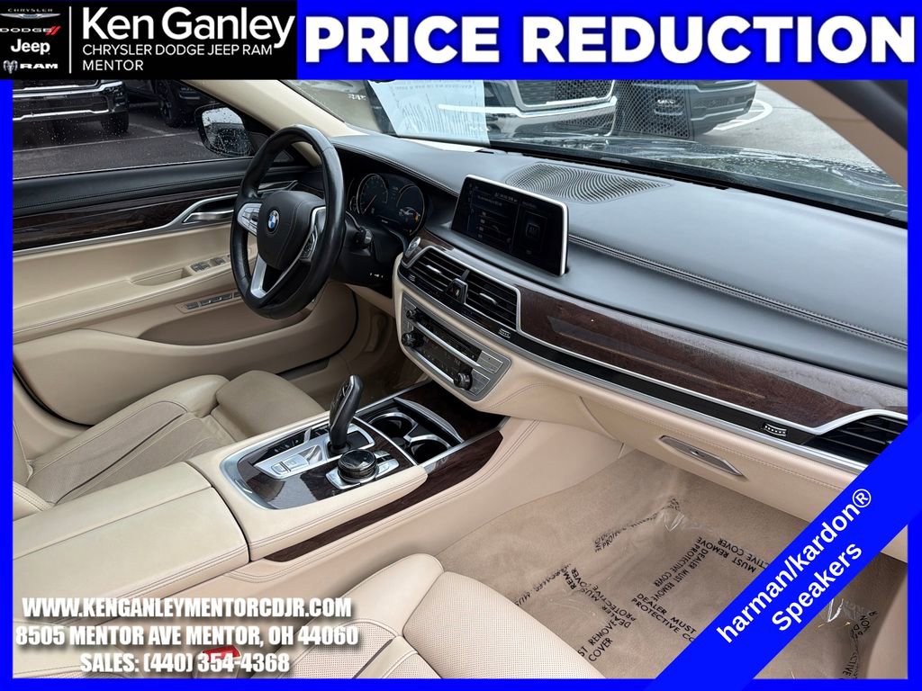 Used 2017 BMW 750i xDrive AWD/4WD image 25