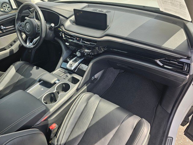 Used 2023 Acura MDX SH-AWD w/ Advance Package image 11