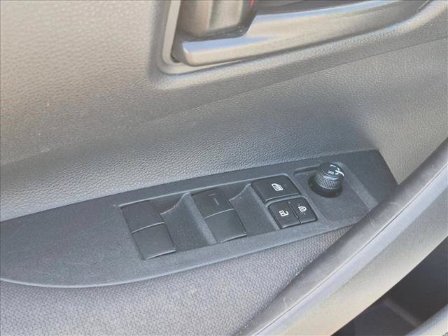 Used 2025 Toyota Corolla LE FWD image 11