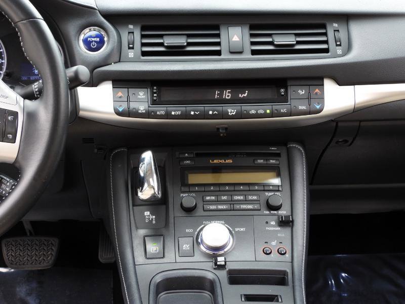 Used 2013 Lexus CT 200h w/ Premium Pkg w/Backup Camera image 34