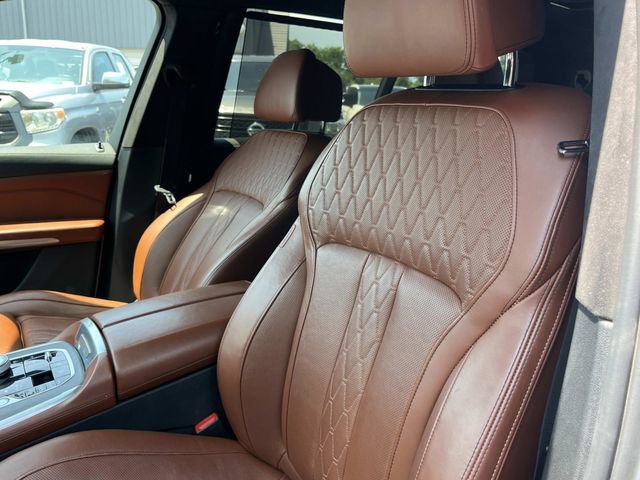 Used 2021 BMW X7 M50i AWD/4WD image 38