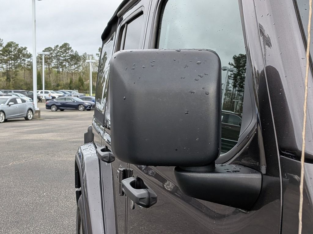 Used 2020 Jeep Wrangler Unlimited Sahara w/ Safety Group AWD/4WD image 15