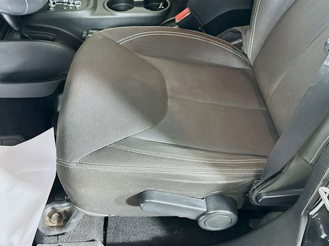 Used 2015 Jeep Wrangler Unlimited Sahara image 17