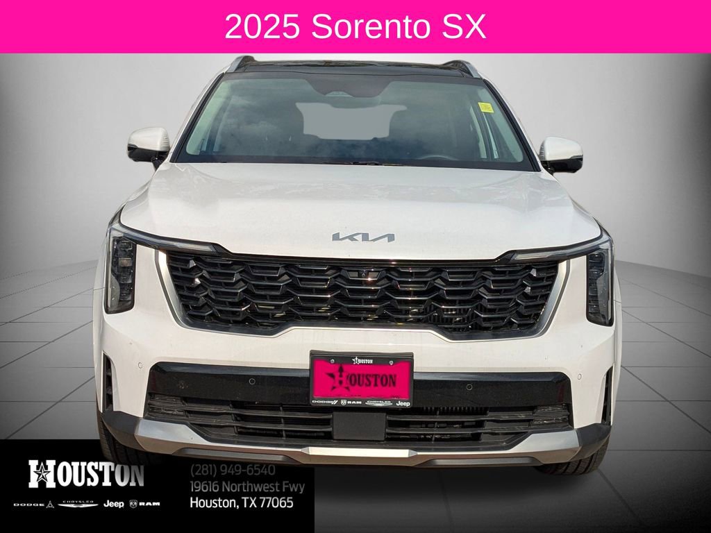 Used 2025 Kia Sorento SX image 2
