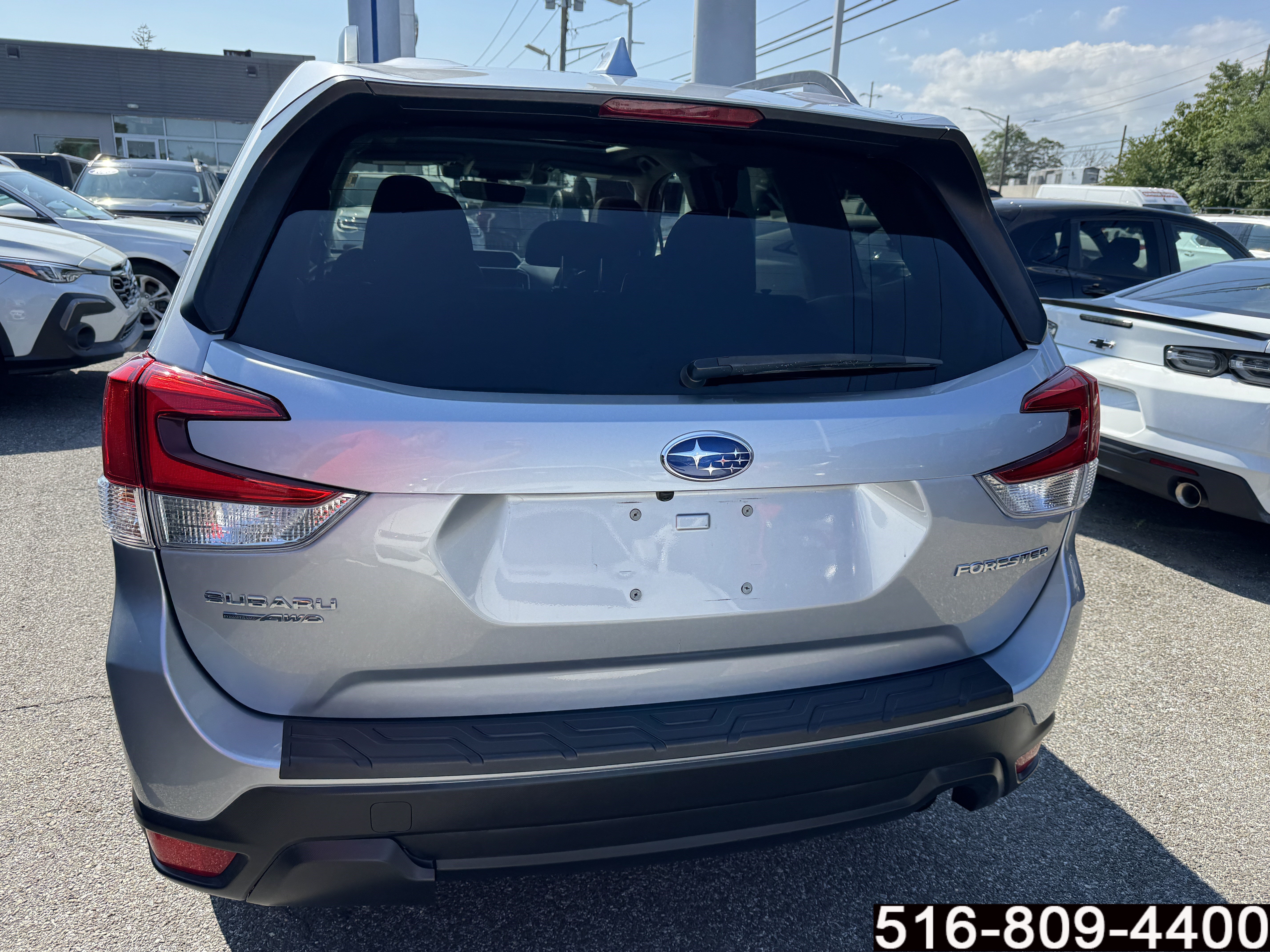 Used 2019 Subaru Forester Premium AWD/4WD image 6