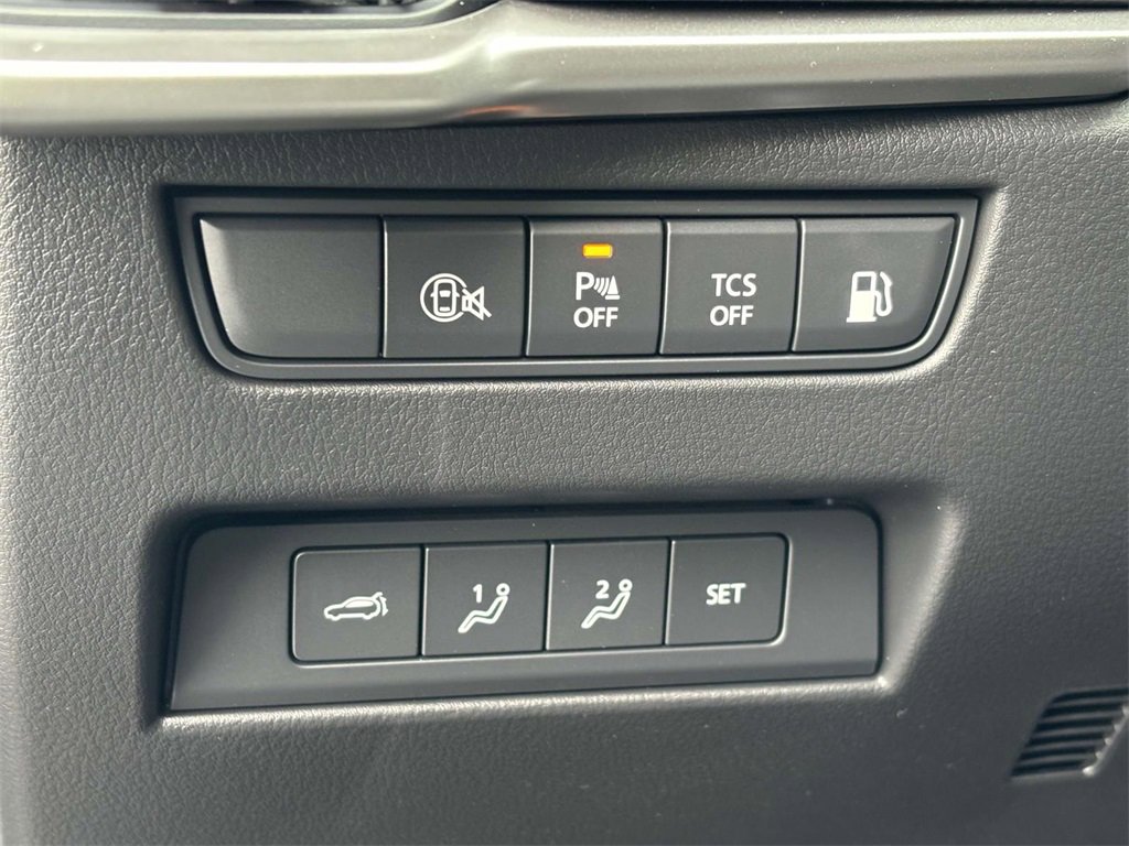 New 2025 MAZDA CX-70 Plug-In Hybrid w/ Premium Pkg image 16