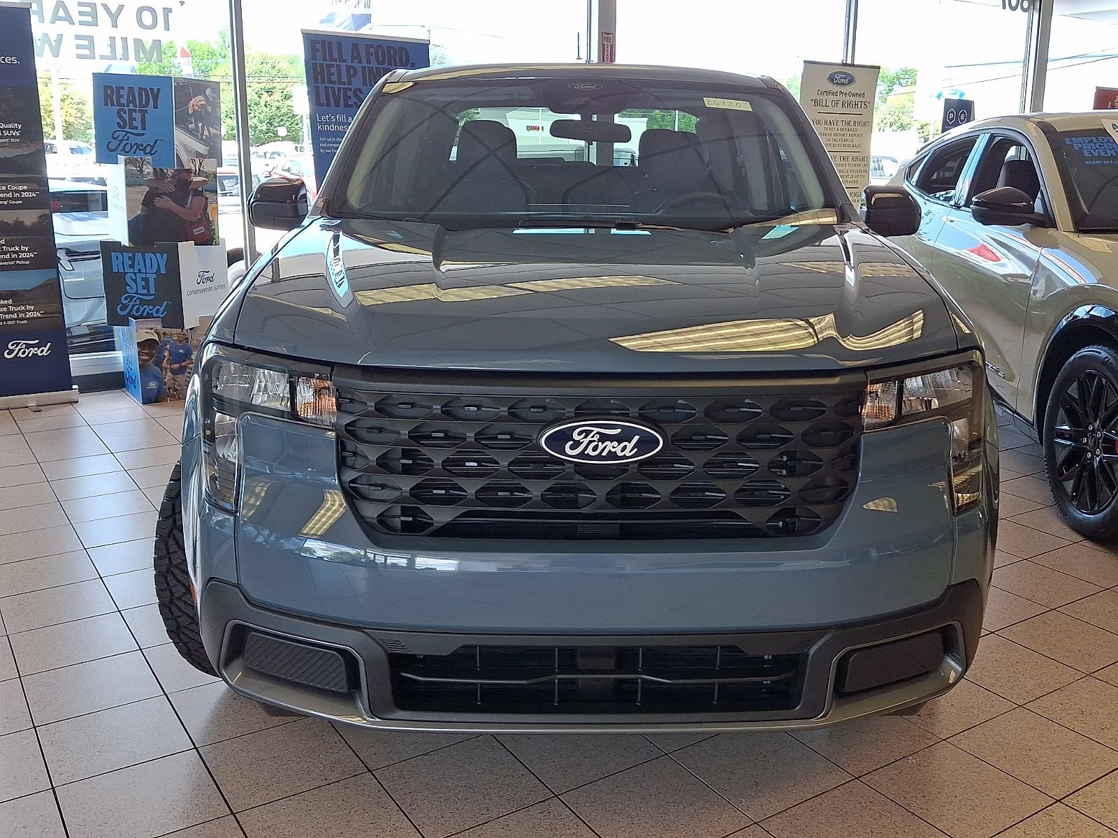 New 2026 Ford Maverick XLT w/ XLT Luxury Package FWD image 2