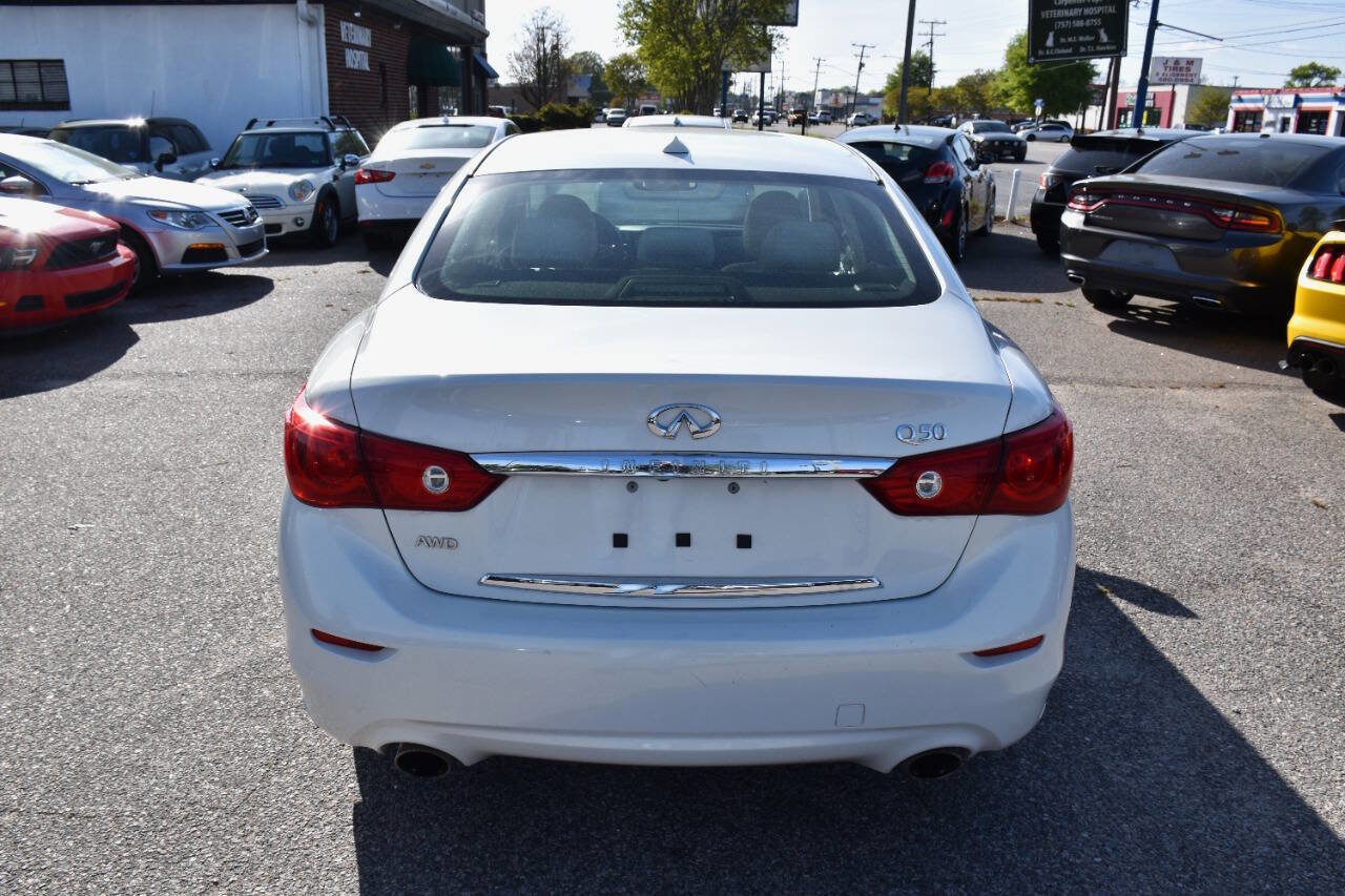 Used 2015 INFINITI Q50 Premium w/ Navigation Package AWD/4WD image 9