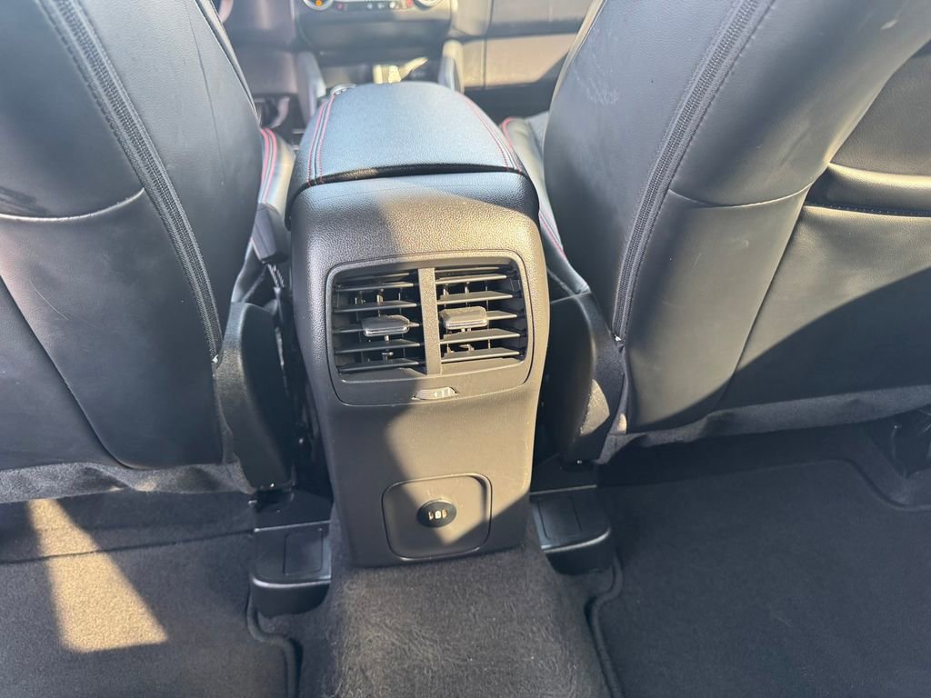 Used 2024 Ford Escape ST-Line image 23