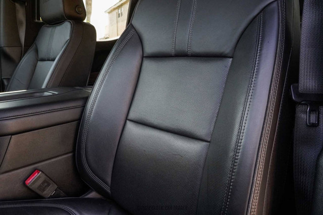 Used 2019 Chevrolet Silverado 1500 High Country w/ Technology Package AWD/4WD image 61