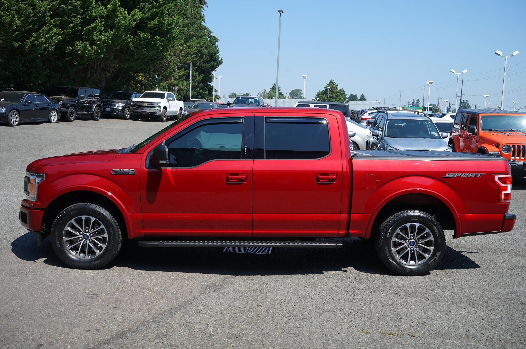 Used 2018 Ford F150 XLT w/ Equipment Group 302A Luxury RWD image 2