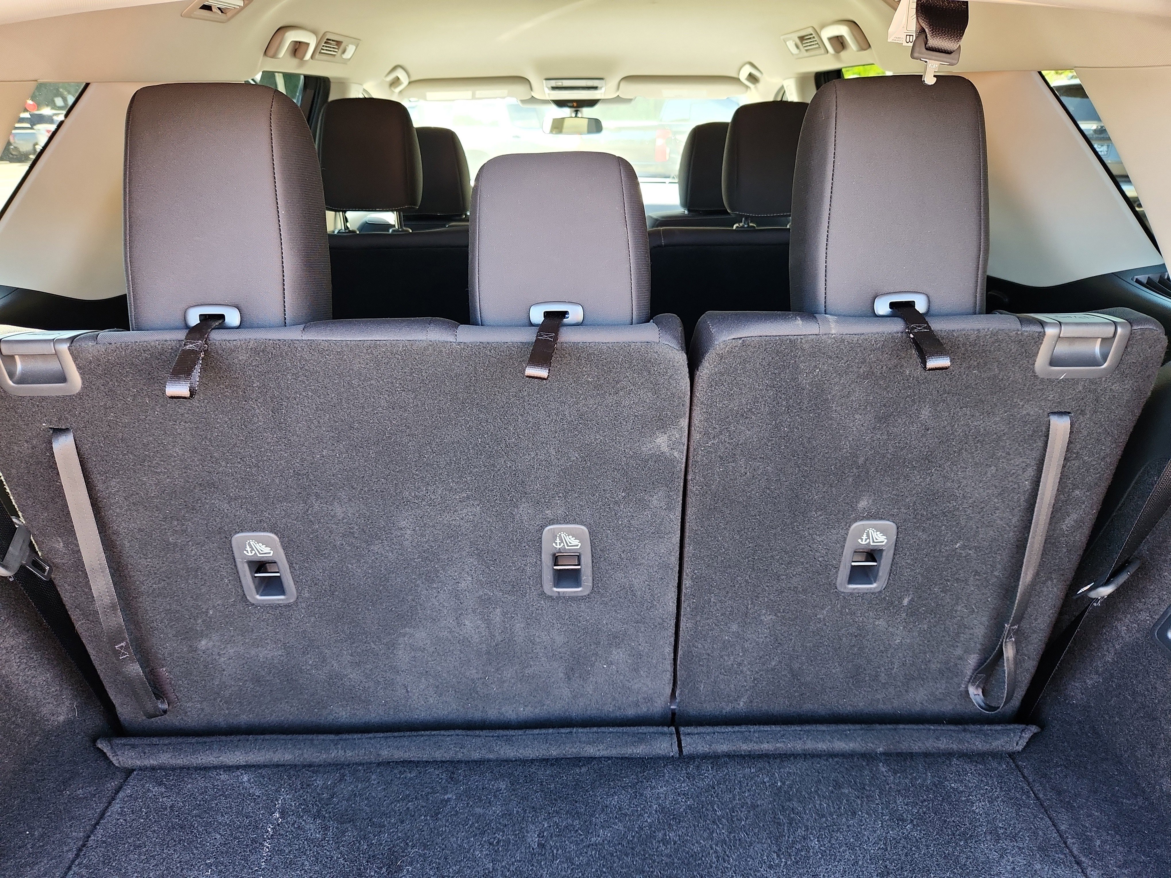 Used 2025 Nissan Pathfinder SV image 51