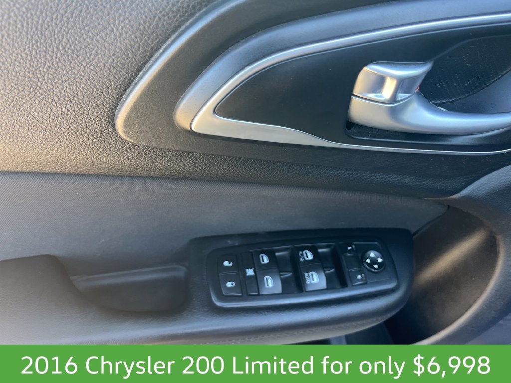 Used 2016 Chrysler 200 Limited w/ Convenience Group FWD image 17