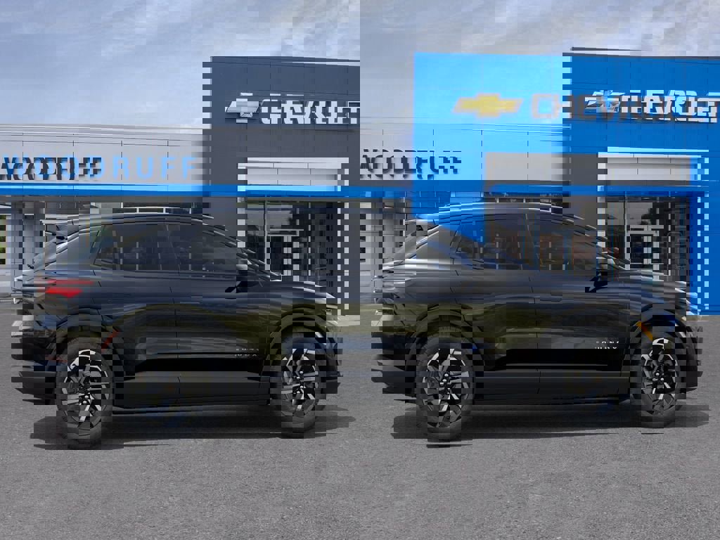 New 2026 Chevrolet Equinox EV LT image 5