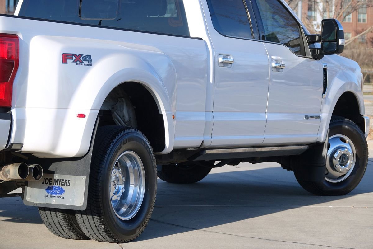 Used 2019 Ford F350 Platinum w/ Platinum Ultimate Package image 26