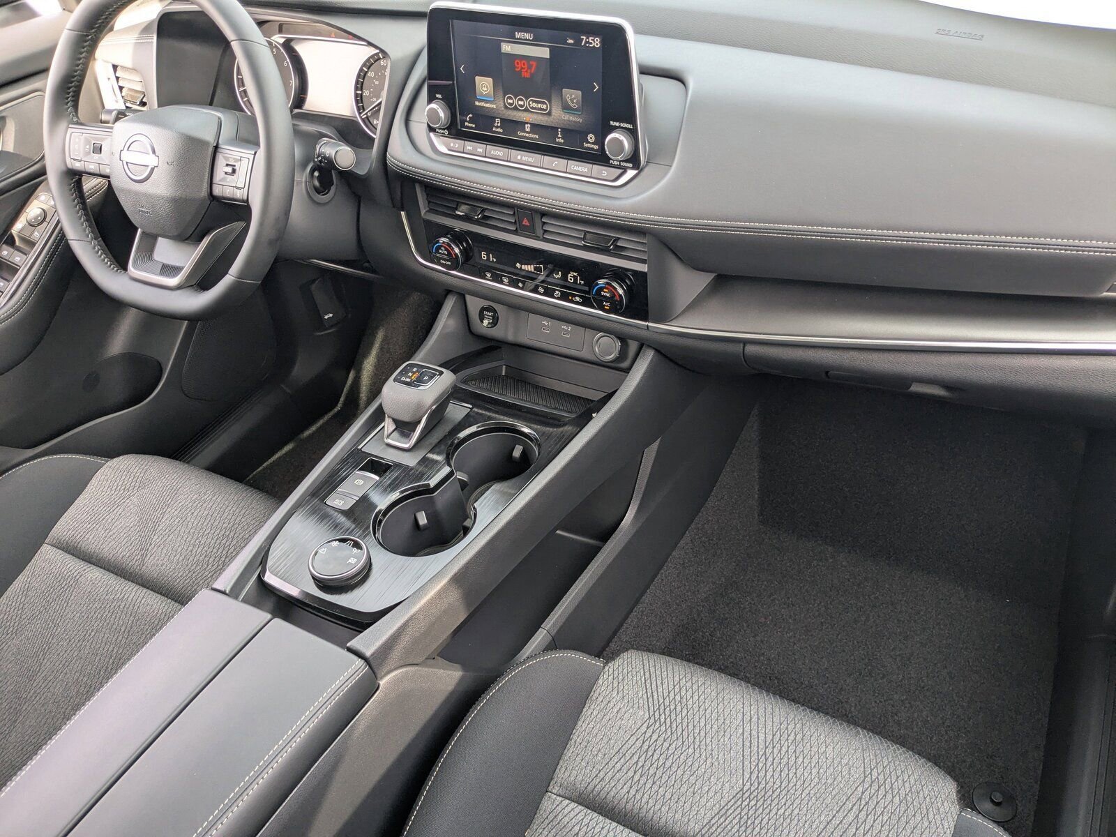 New 2026 Nissan Rogue SV image 30