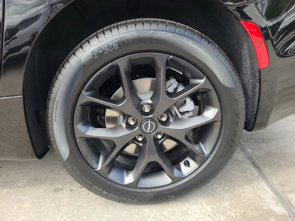 New 2026 Chrysler Pacifica Select image 22
