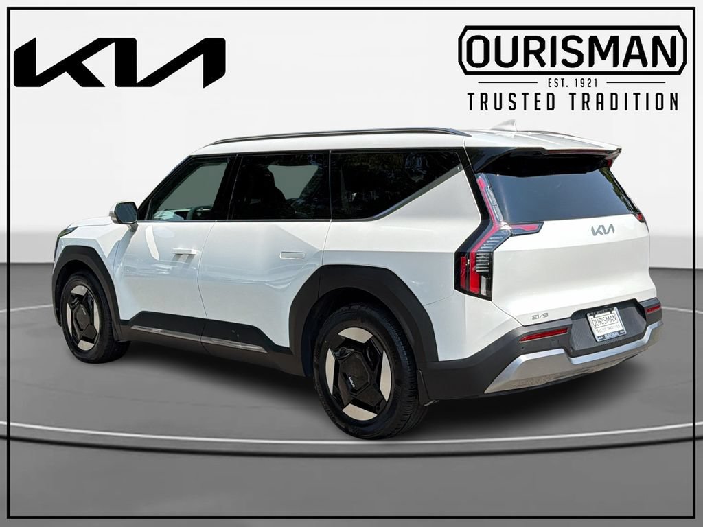 Certified 2024 Kia EV9 Wind AWD/4WD image 3