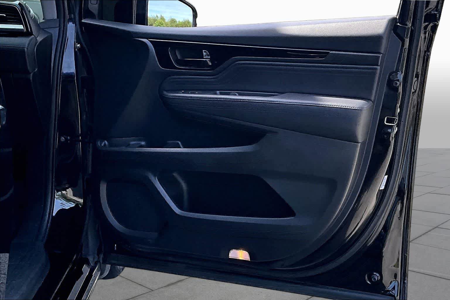 Used 2023 Honda Odyssey Elite image 23