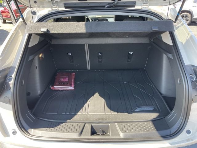 New 2026 Chevrolet Trax ACTIV w/ Sunroof Package FWD image 23