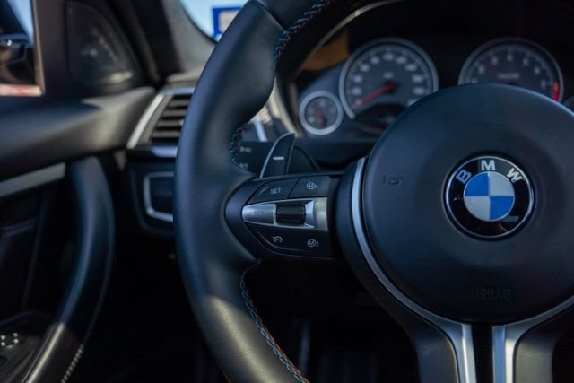 Used 2018 BMW M3 RWD image 19