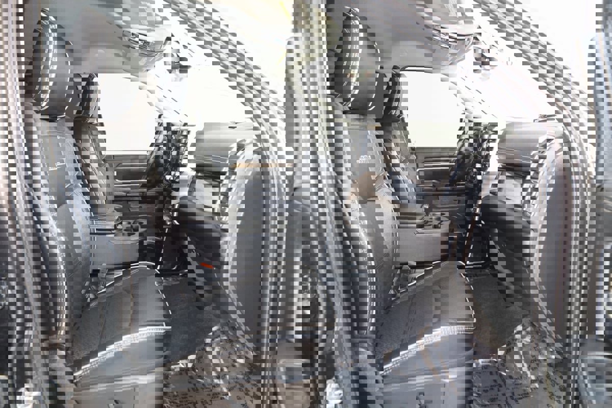 Used 2024 RAM 2500 Laramie image 12